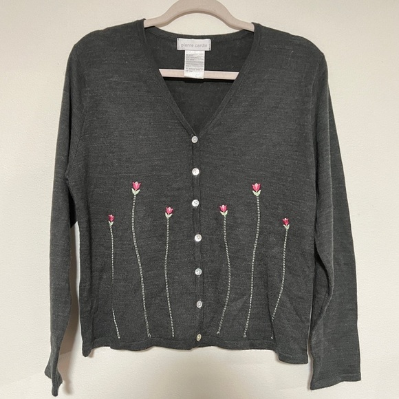Pierre cardin grey cardigan with buttons flower embroidered size large - Picture 1 of 7